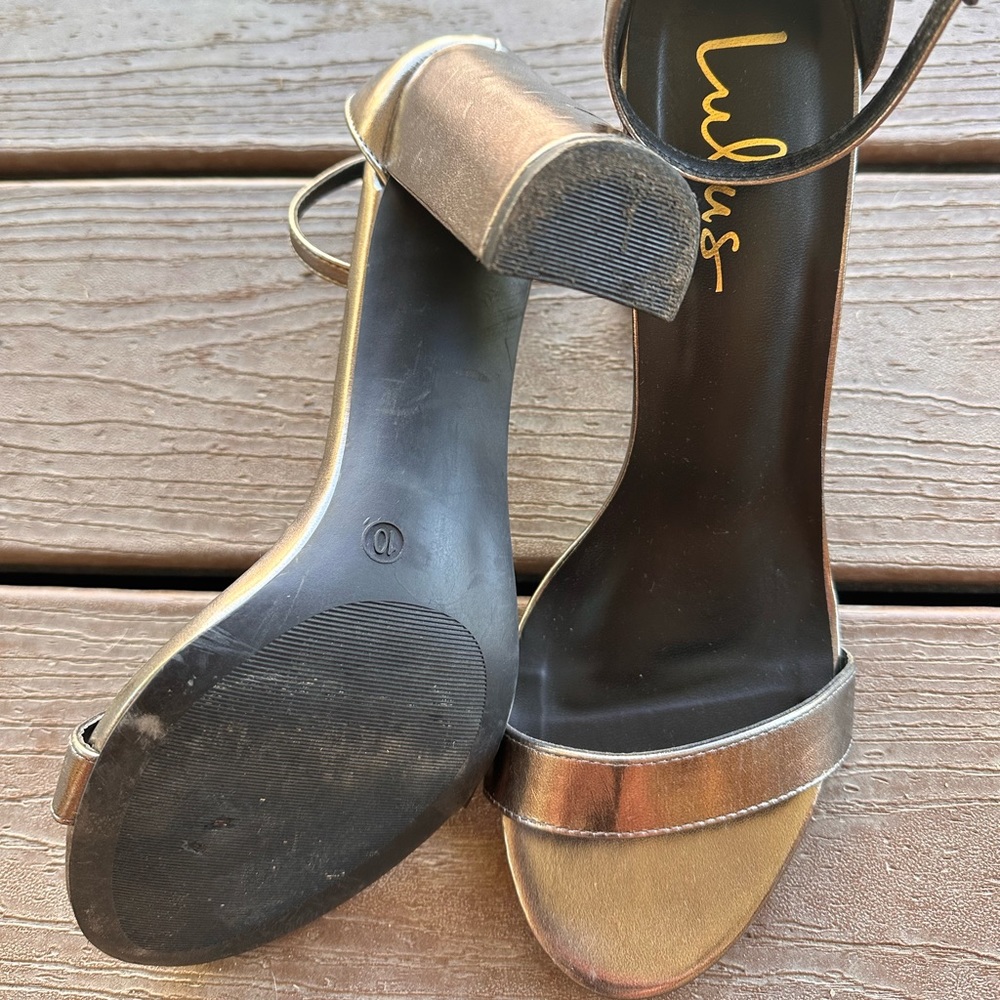 Lulu’s Pewter Metallic Ankle Strap Heels ( Size 10) - Picture 7 of 8